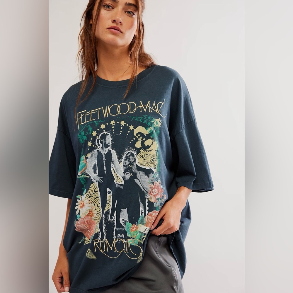 NWT Daydreamer Fleetwood Mac Rumours Graphic Tee Vintage Black T-Shirt One Size - Picture 2 of 15